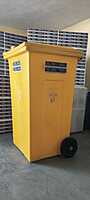 90 L Wheeled Dustbin 90 L Wheeled Dustbin