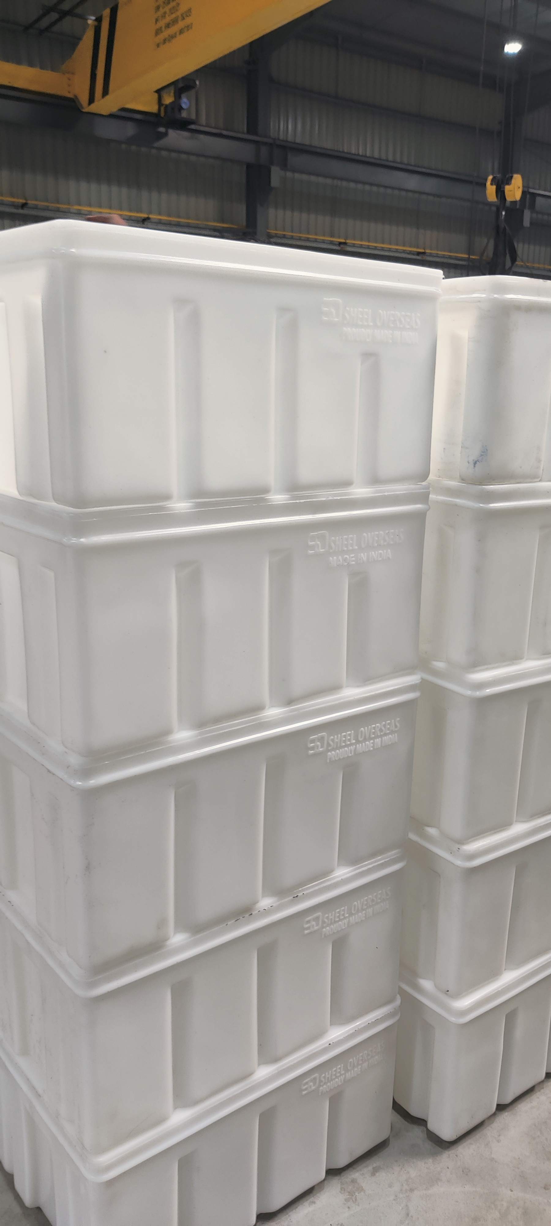 Roto Moulded Plastic Crate Roto Moulded Plastic Crate