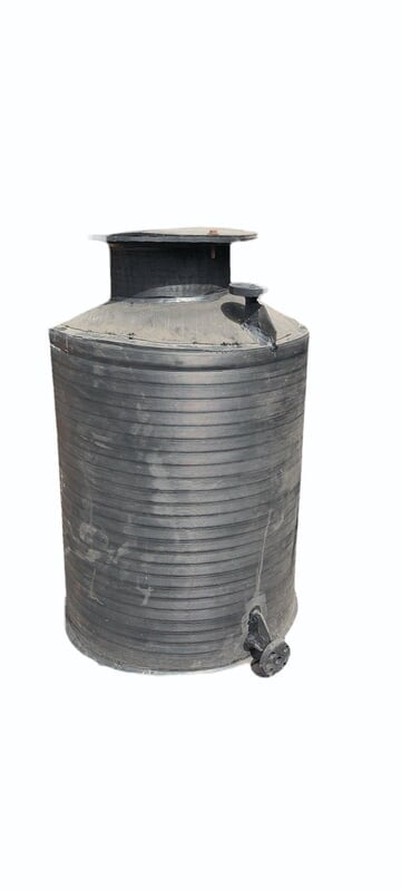 2,000 Lt. HDPE Spiral Chemical Tank 2,000 Lt. HDPE Spiral Chemical Tank